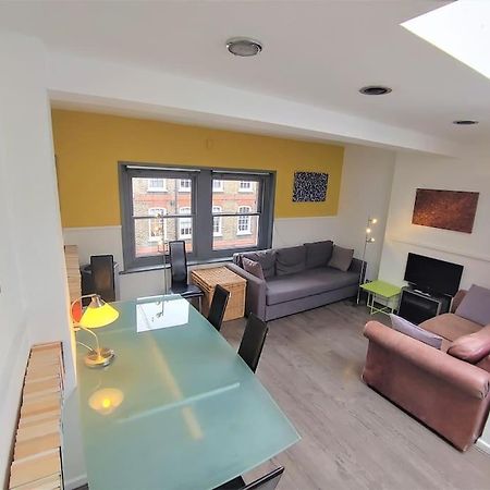 Stylish Apartment Near Carnaby Street, Sleeps 4. ลอนดอน ภายนอก รูปภาพ